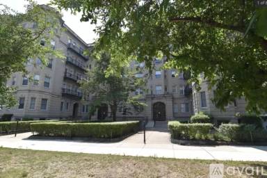 Main picture of 27 Park Dr