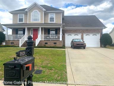 Main picture of 1905 Purple Dr