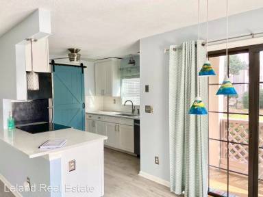 Main picture of 419 Harbour Pt