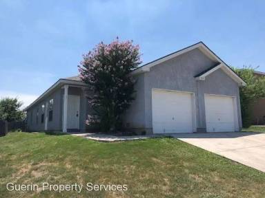 Main picture of 7222 Golf Way