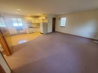 Main picture of 65 Willow Ave
