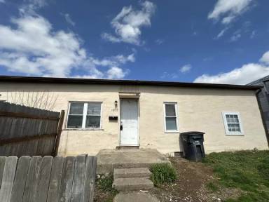 Main picture of 1013 8th Ave