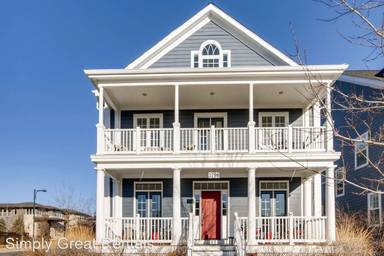 Main picture of 2798 Ironton St