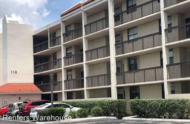 Main picture of 115 Lake Emerald Dr