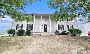 Main picture of 1312 NW Valley Woods Ct