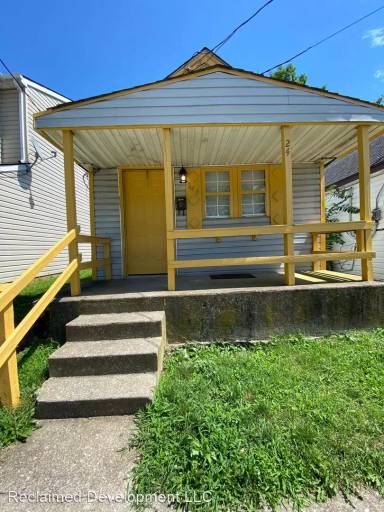 Main picture of 244 Warnock St