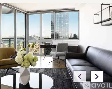 Main picture of 504 W 37th St