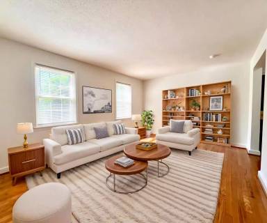 Main picture of 2115 Suitland Ter SE