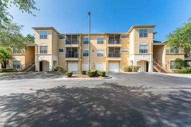 Main picture of Oxford Place At Tampa Palms