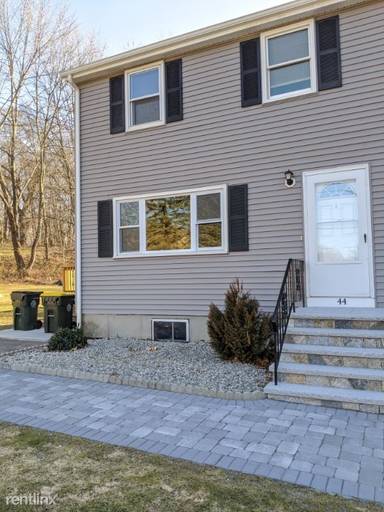 Main picture of 44 Chestnut St