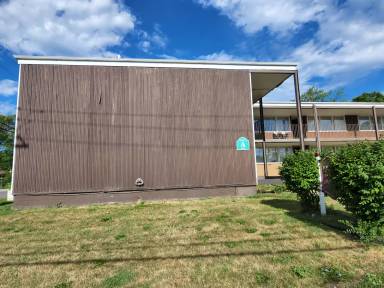 Main picture of 16501 Greenfield Rd