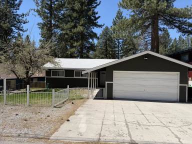 Main picture of 3204 Apple St
