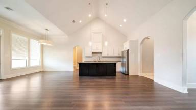 Main picture of 204 Sleepy Brook Rd