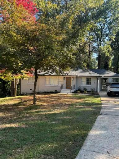 Main picture of 932 Mount Airy Dr SW