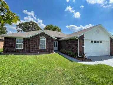 Main picture of 1823 Apple Butter St