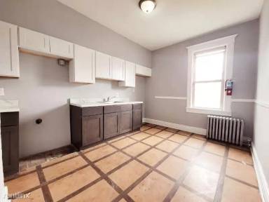 Main picture of 170 Garfield Ave