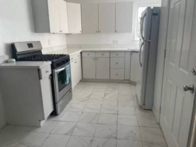 Main picture of 1321 Ocean Park Blvd