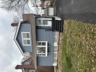 Main picture of 22451 Lakemont Ave