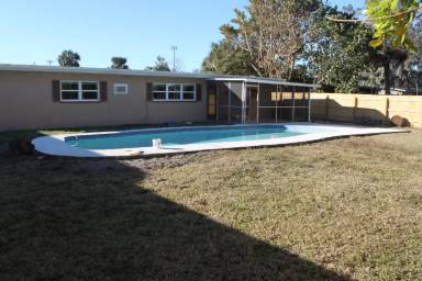 Main picture of 104 Bougainvillea Dr