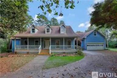 Main picture of 749 Oakview Ct NW