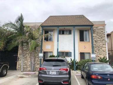 Main picture of 3828 Cherokee Ave