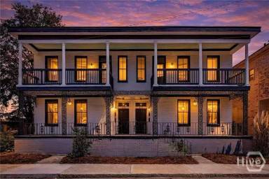 Main picture of 316 W 42nd St