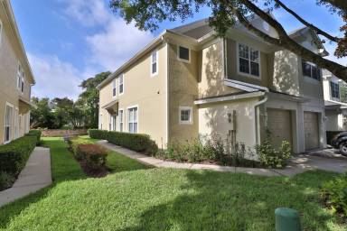 Main picture of 2553 Galliano Cir