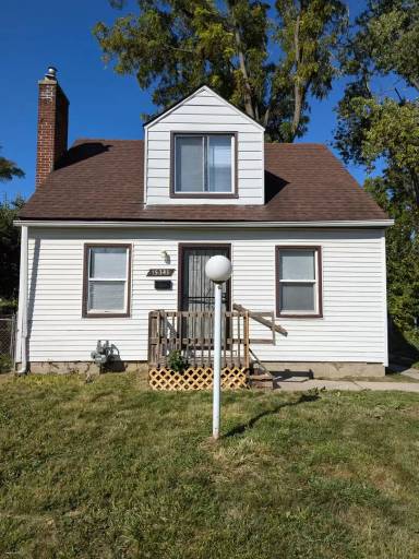 Main picture of 15341 Fielding St