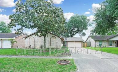 Main picture of 10622 Caravan Dr