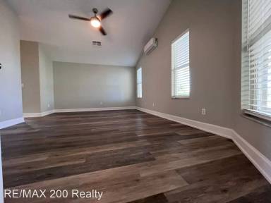 Main picture of 3701 Seminole Dr