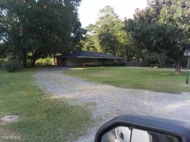Main picture of 214 Fisher Rd