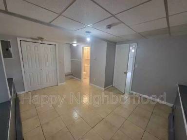Main picture of 222 E Main St