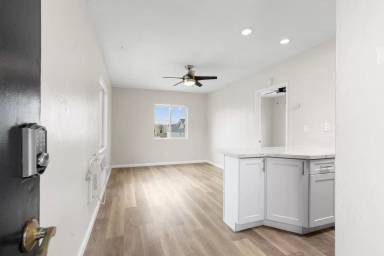 Main picture of 715 Cohasset Ct