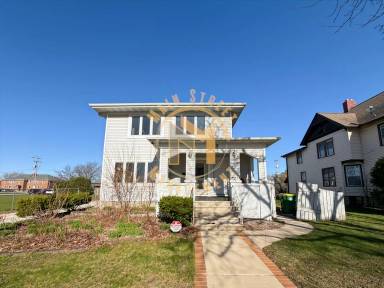 Main picture of 332 S Madison St