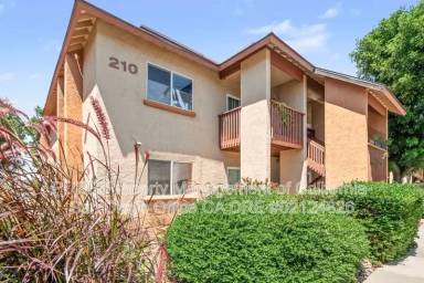 Main picture of 210 Chambers St