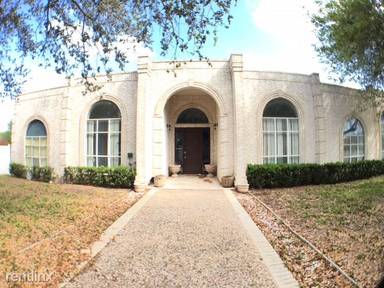 Main picture of 2313 Village Dr