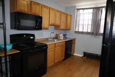Main picture of 889 Lancaster St