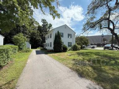Main picture of 20 Hall Ave
