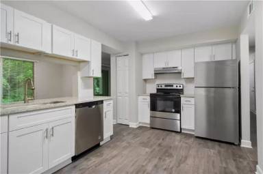 Main picture of 1012 Seasons Pkwy