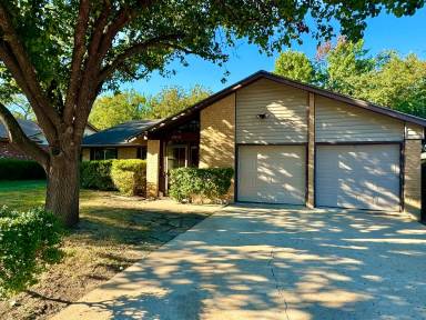 Main picture of 2601 Aldford Dr