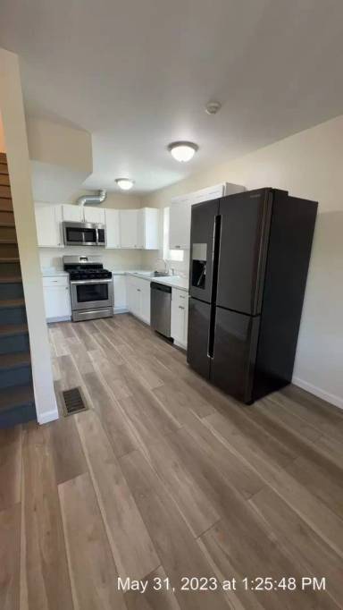 Main picture of 768 Garrison Ave