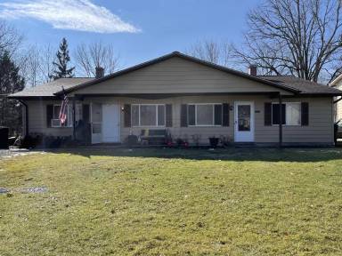 Main picture of 1074 Moneta Ave