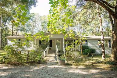 Main picture of 284 Sierra Rd