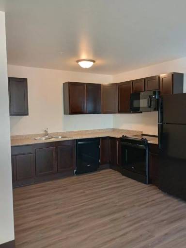Main picture of Pine Crest Apartments