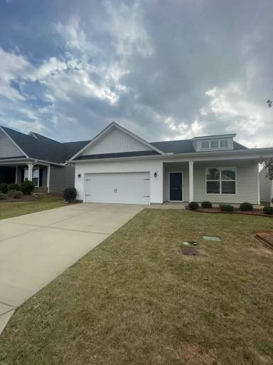 Main picture of 476 White Peach Way
