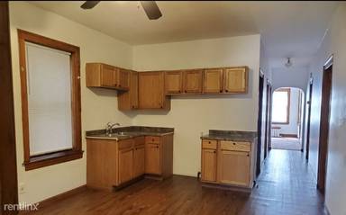 Main picture of 7143 S Washtenaw Ave
