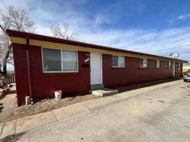 Main picture of 4475 W Dakota Ave