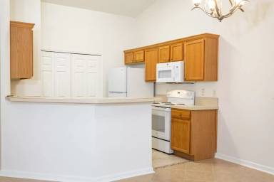 Main picture of 23 Rose Dr