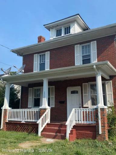 Main picture of 1927 Hanover Ave NW