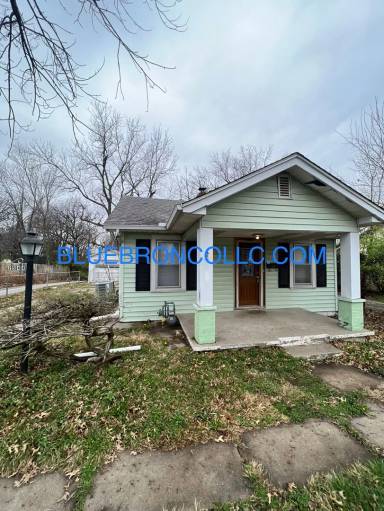 Main picture of 2544 S Overton Ave